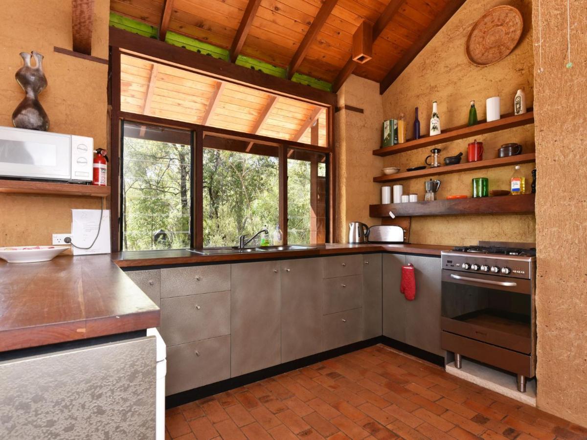 Corymbia Cottage Brokes Secluded Escape For Max 4 Exteriör bild